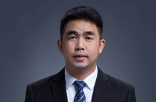 董事长 杨骁 CEO，武汉大学 法律专业